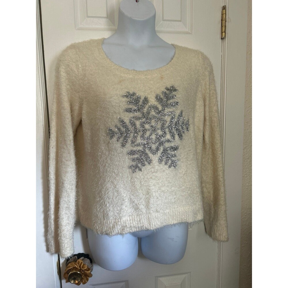 Lauren Conrad XL Cream fuzzy snowflake sweater